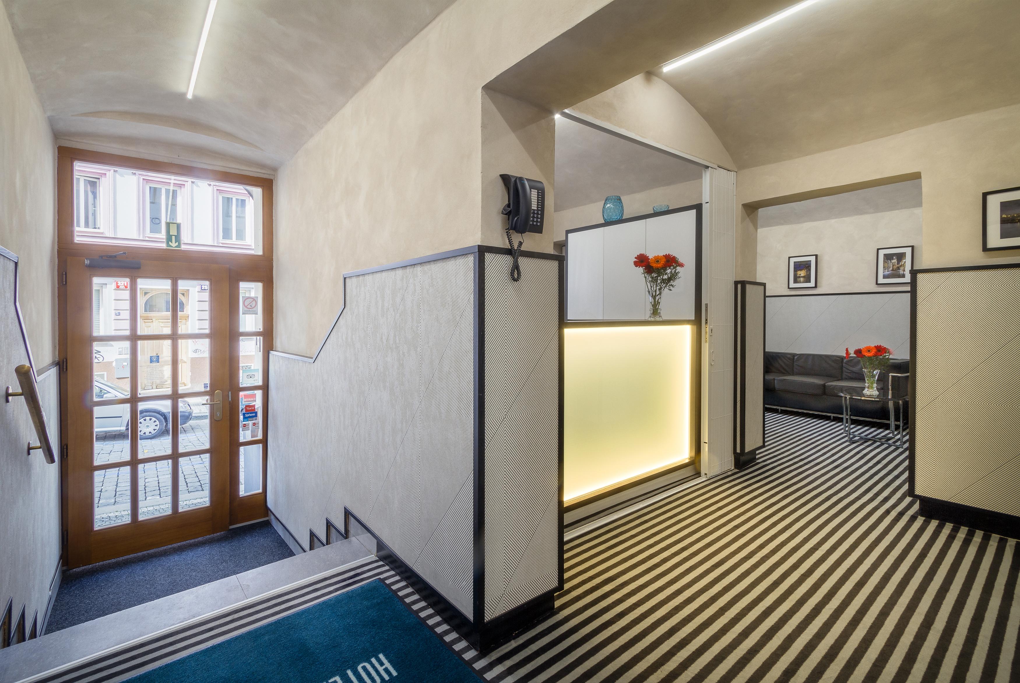 White Lion 4* Praga
